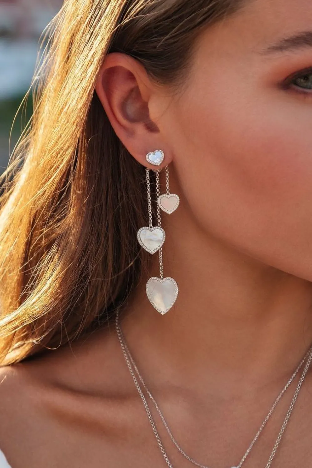 APM Monaco Boucles D'Oreilles Asymetriques Coeur En Nacre - Argent^ Boucles D'Oreilles