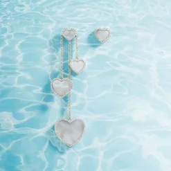 APM Monaco Boucles D'Oreilles Asymetriques Coeur En Nacre - Argent^ Boucles D'Oreilles