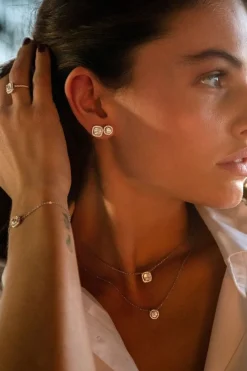 APM Monaco Clous D'Oreilles Carres^ Boucles D'Oreilles