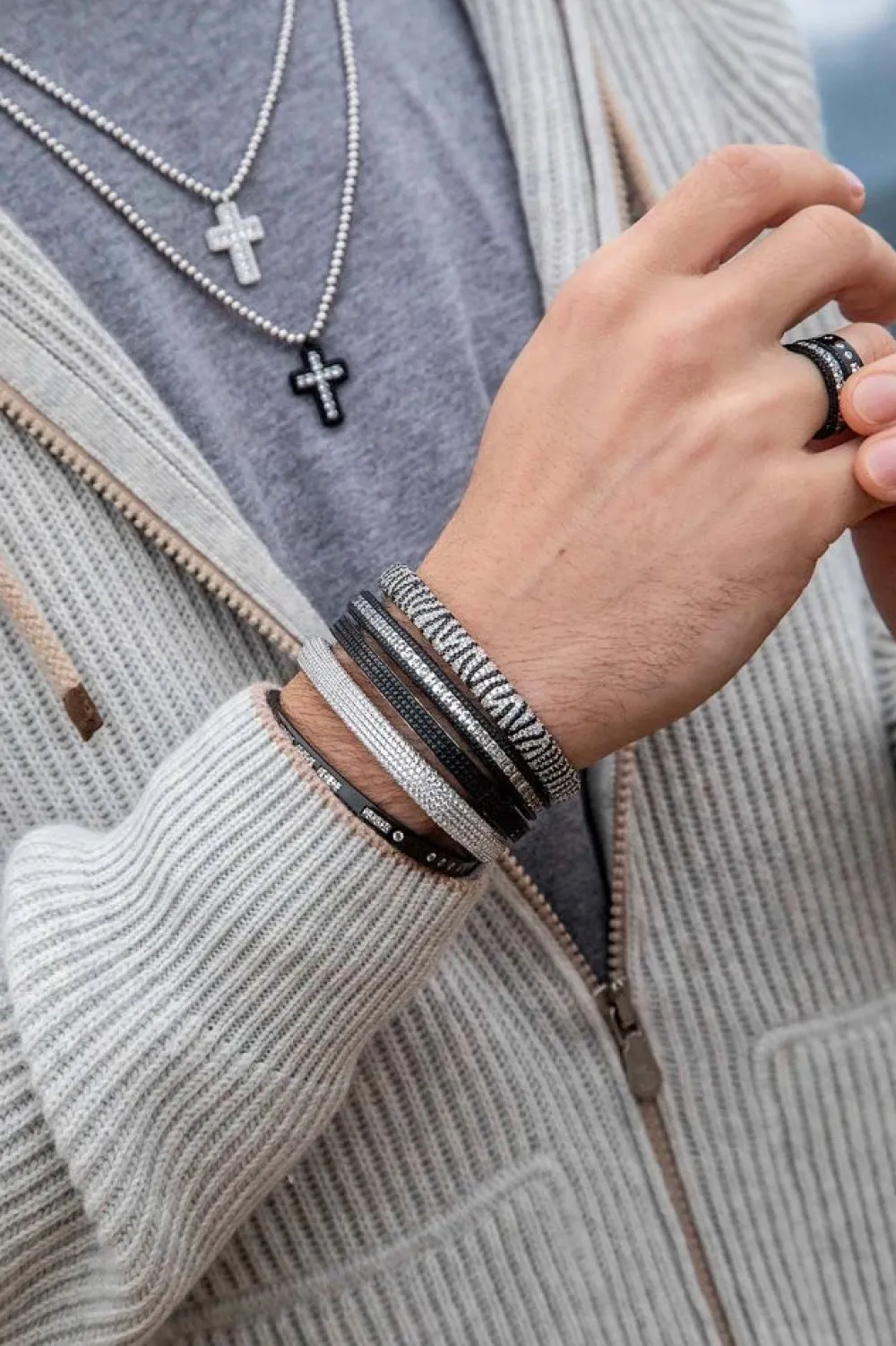 APM Monaco Jonc Pave^ Bracelets